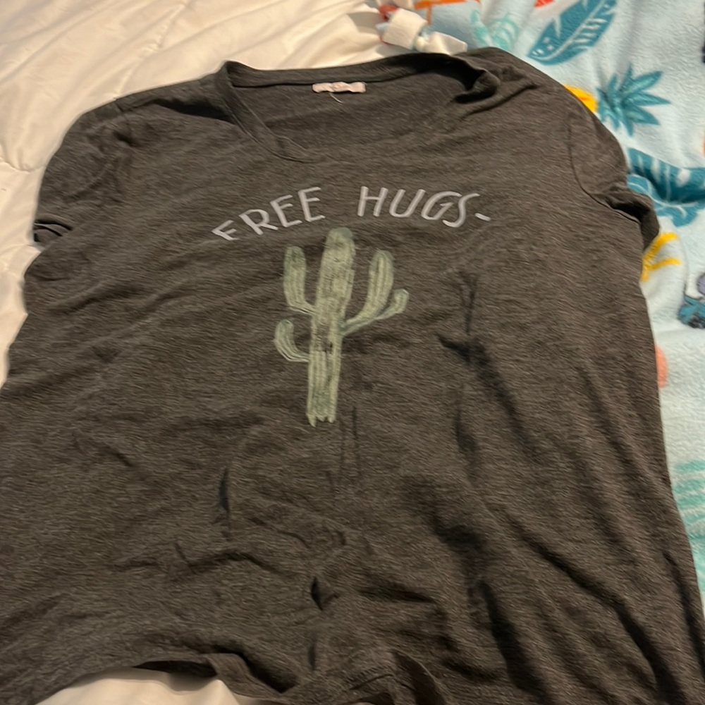 Grey tshirt! Doesn’t fit anymore! Worn!